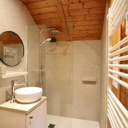 Chalet Marron *